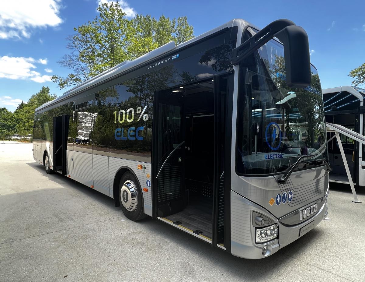 IVECO BUS nabízí nově plně elektrický Crossway a Streetway