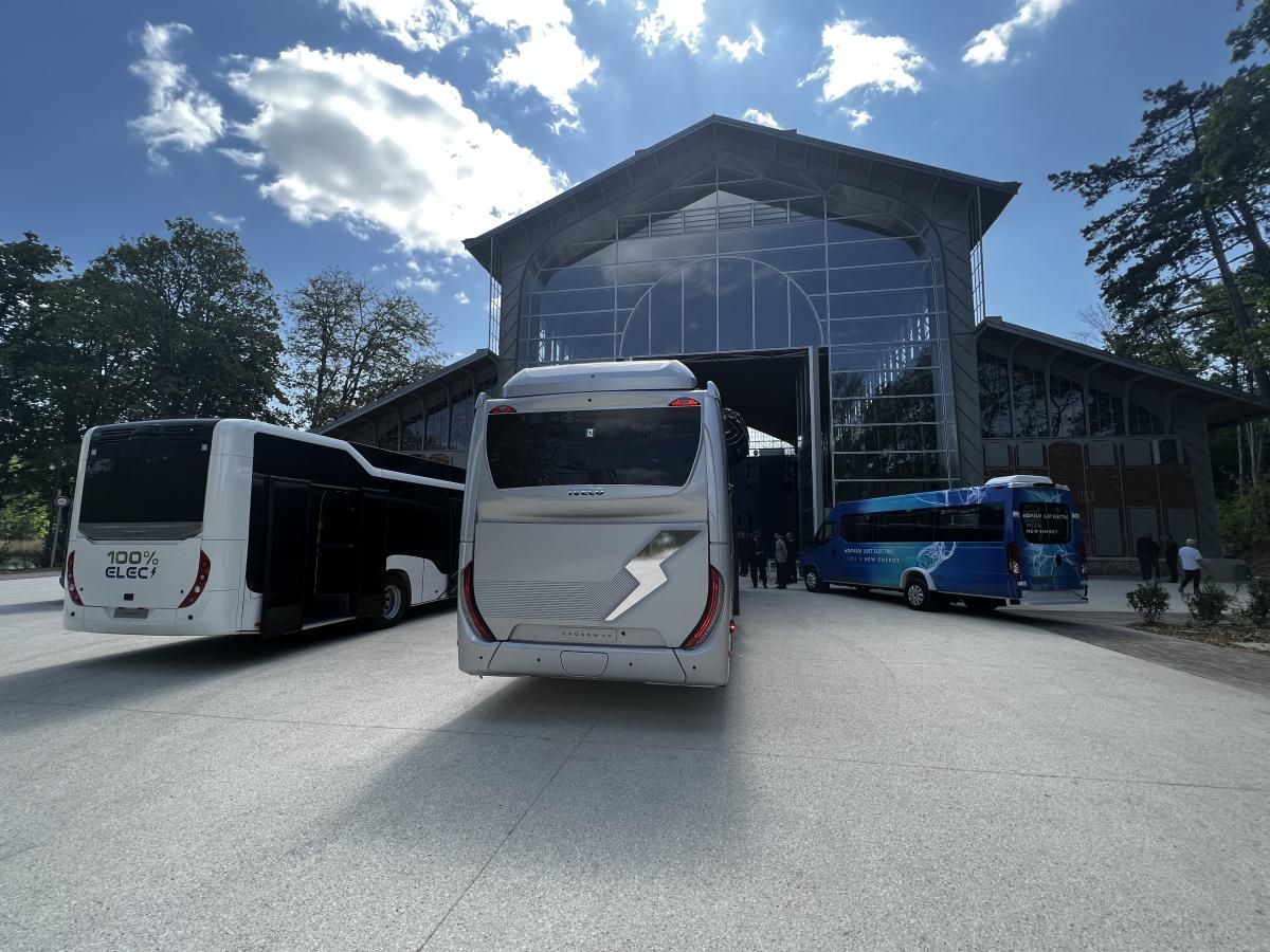 IVECO BUS nabízí nově plně elektrický Crossway a Streetway