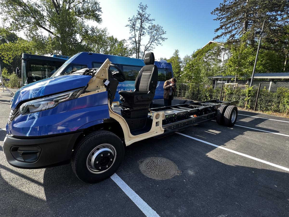 IVECO BUS nabízí nově plně elektrický Crossway a Streetway