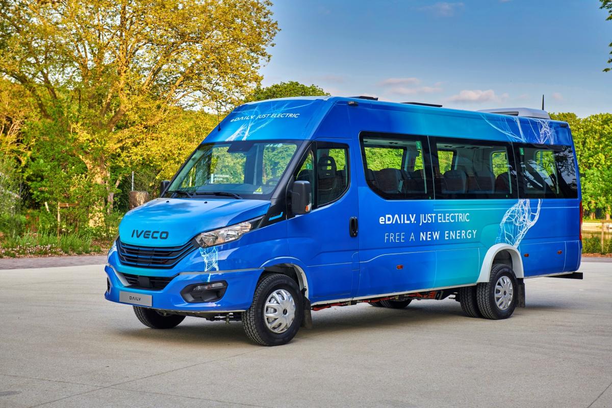 IVECO BUS nabízí nově plně elektrický Crossway a Streetway