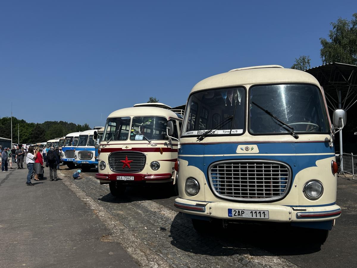 Fotoreportáž ze srazu Klubu RTO v Lešanech