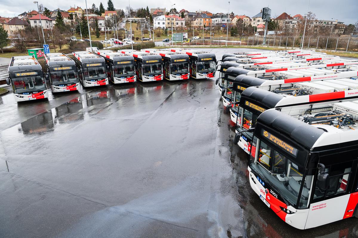 Až 100 elektrických autobusů pro Prahu