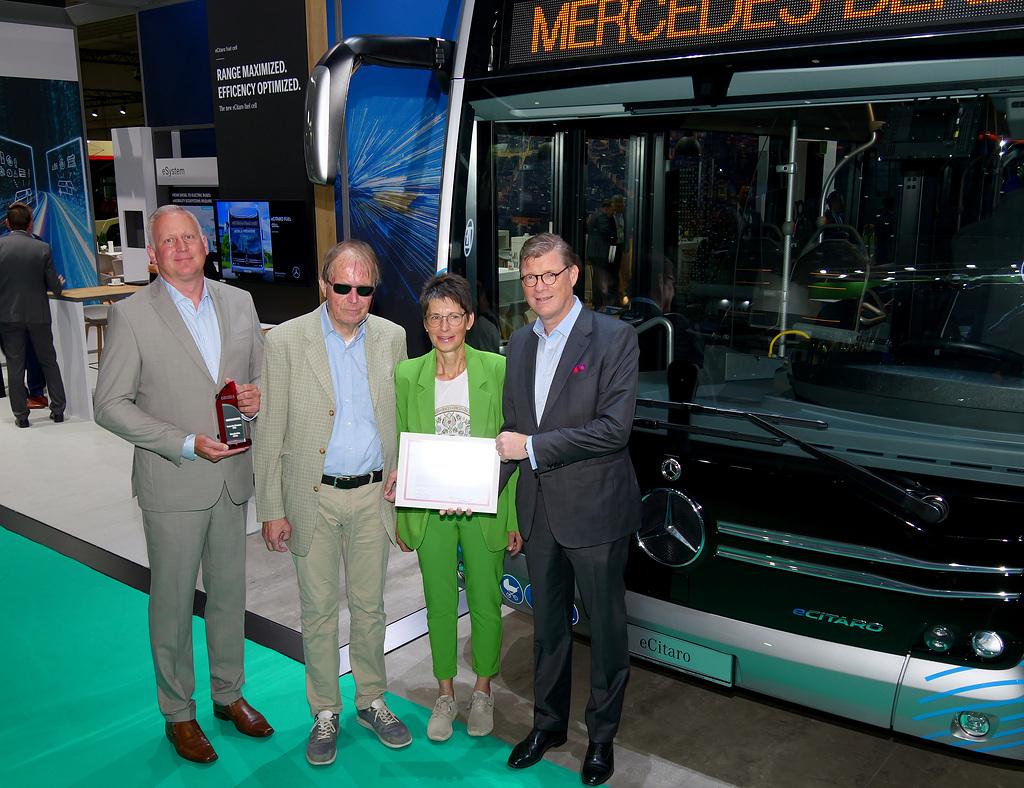 Mercedes-Benz eCitaro je Electric Bus Champion 2023