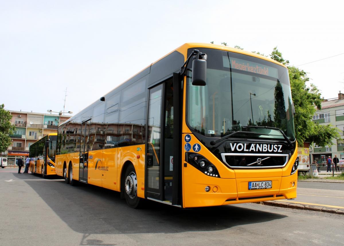 Volánbusz uvedl do provozu nové autobusy Volvo 8900 