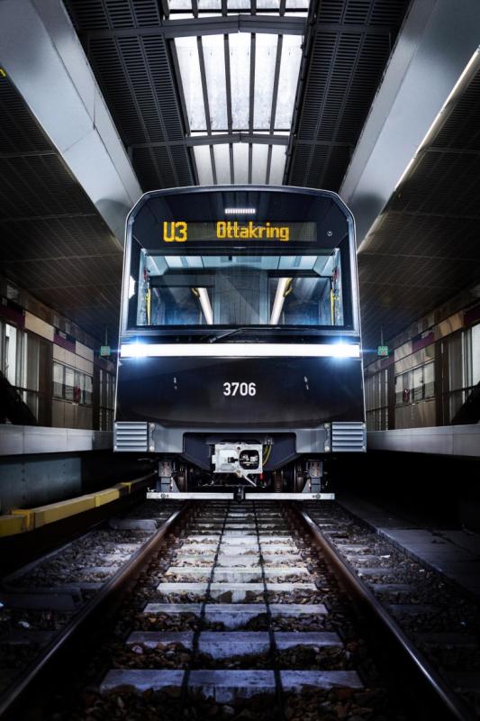 Ve Vídni vyjela první automatizovaná souprava metra