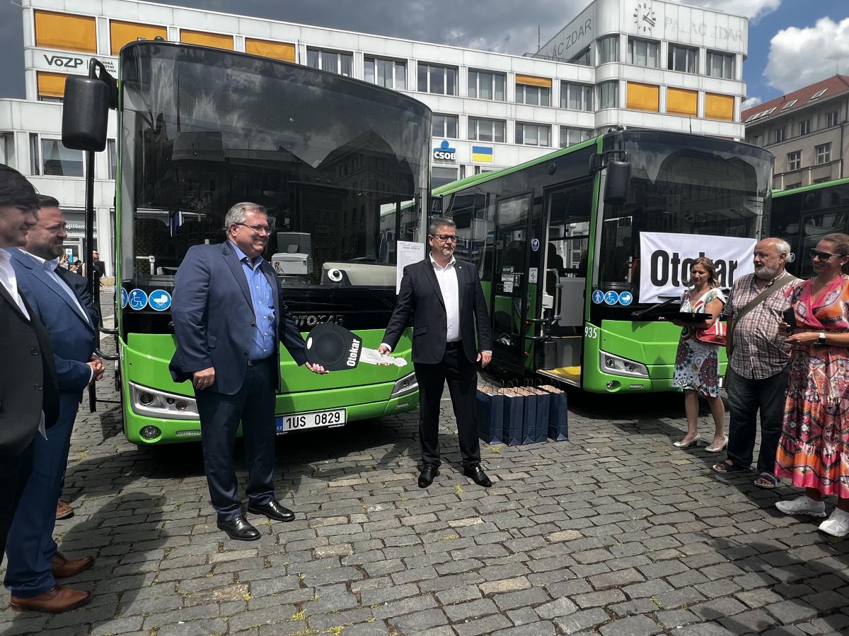 Prvních deset autobusů Otokar Vectio vozí v Ústeckém kraji cestující