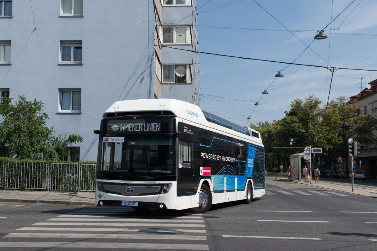 Autobusy na vodík Solaris ve Vídni nahradí jiná značka