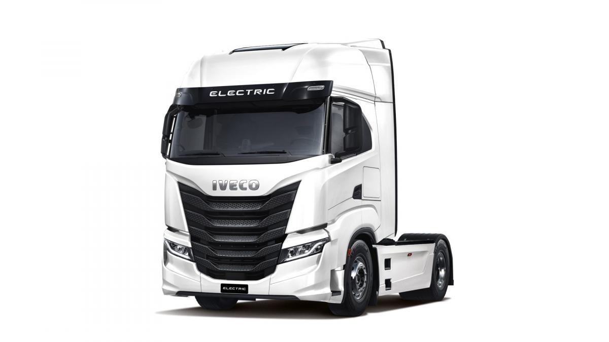 IVECO uvádí na trh těžká nákladní vozidla BEV a FCEV pod vlastní značkou