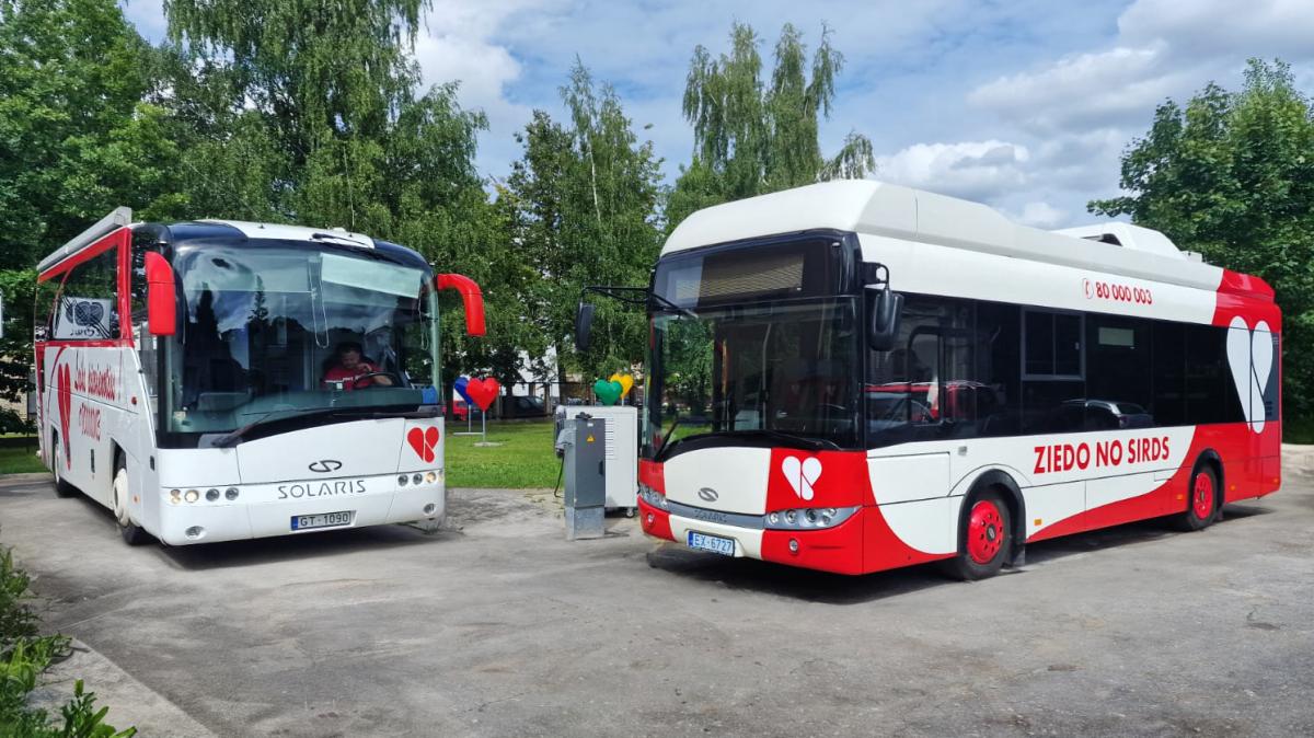 Elektrické autobusy Solaris v Lotyšsku i pro zdravotní účely