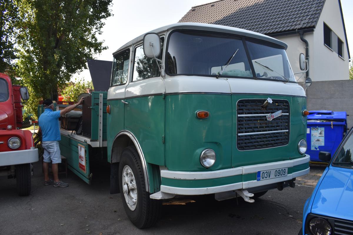 6. ročník akce Veterán bus Kříž - obrazem