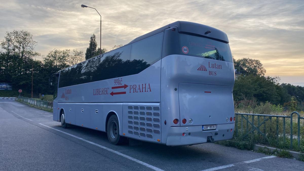 Na trasu Liberec - Praha vstupuje nový dopravce