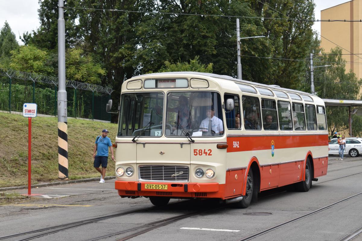 Den ostravských dopraváků - obrazem