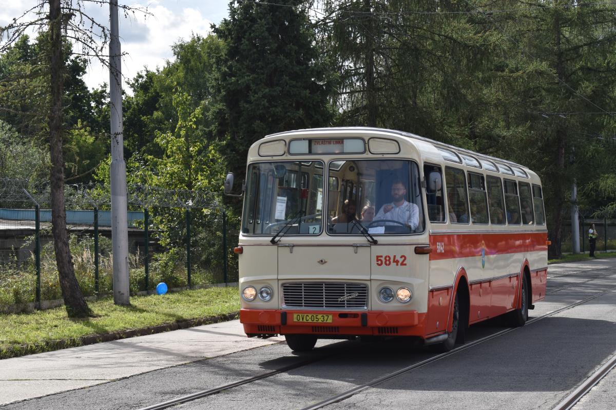 Den ostravských dopraváků - obrazem