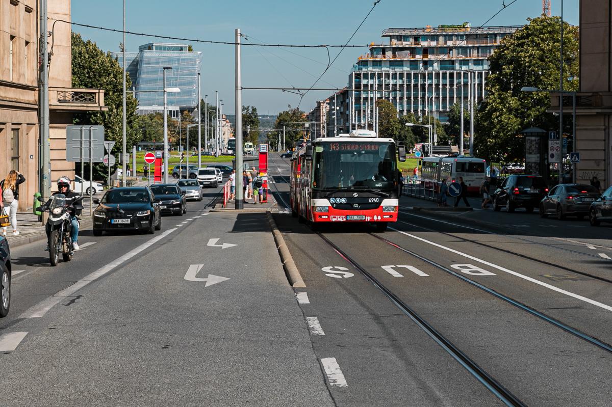 Novinky v preferenci autobusů v Praze