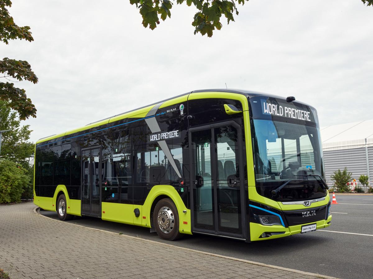 MAN na veletrhu Busworld se dvěma autobusy v premiéře