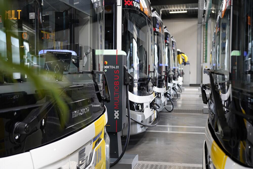 Belgický Multiobus přišel o téměř všechny elektrické autobusy