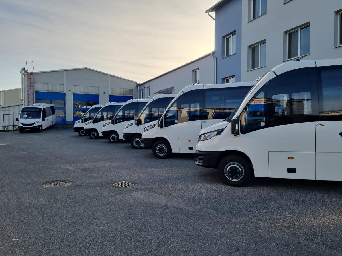 15. listopadu začne Karlovarský kraj přebírat nové autobusy Rošero a SOR