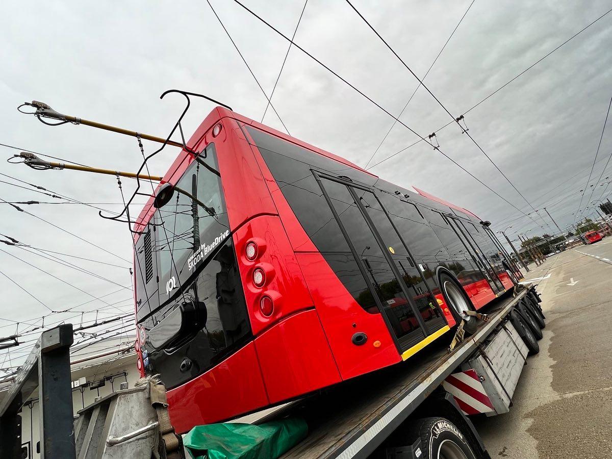 Dopravní podnik Bratislava v listopadu převezme trolejbusy SOR TNS 12 