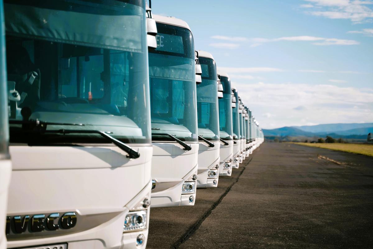 IVECO BUS dodal šedesát tři nových autobusů pro Banskobystrický kraj