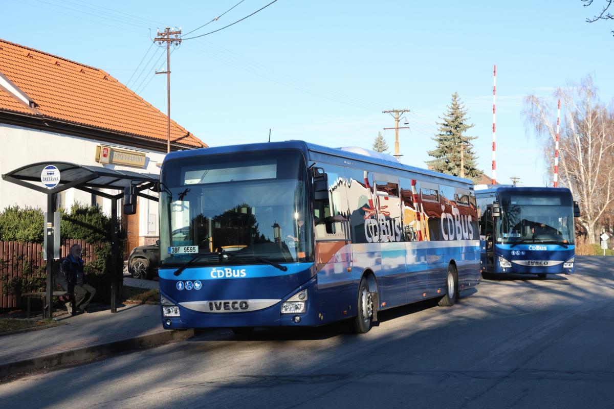 IVECO BUS dodal 10 nových autobusů Crossway LE pro ČD Bus