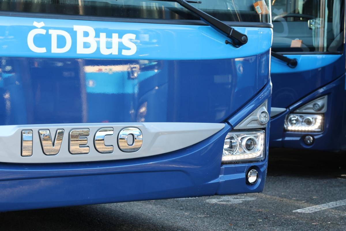 IVECO BUS dodal 10 nových autobusů Crossway LE pro ČD Bus