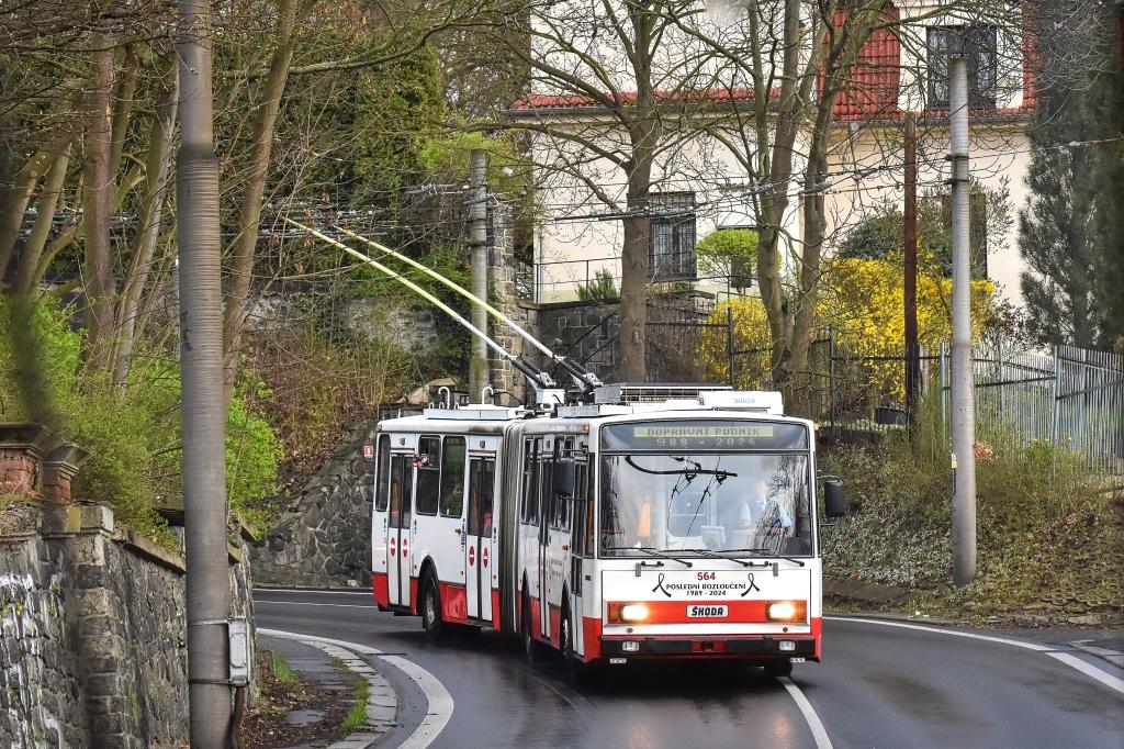 Ústí nad Labem se rozloučilo s trolejbusy Škoda 15 Tr