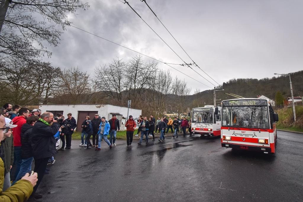 Ústí nad Labem se rozloučilo s trolejbusy Škoda 15 Tr