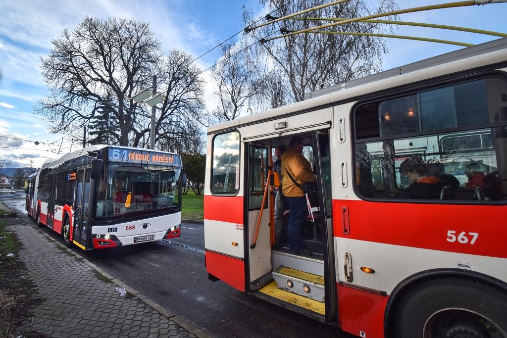 Ústí nad Labem se rozloučilo s trolejbusy Škoda 15 Tr