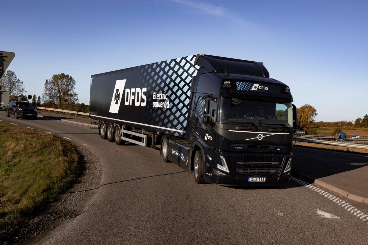 Volvo Trucks získala objednávku na 100 e-trucků 