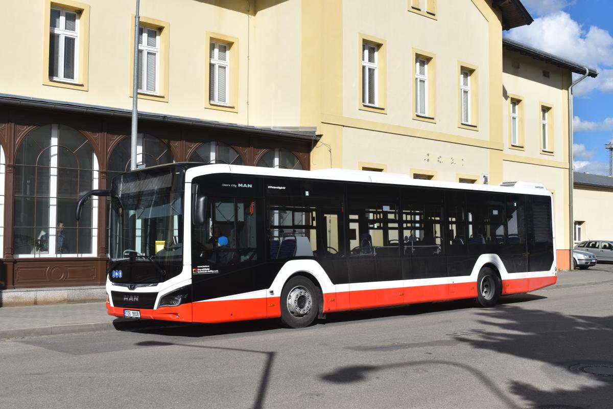 V Kroměříži po Velikonocích vyjedou nové hybridní autobusy 