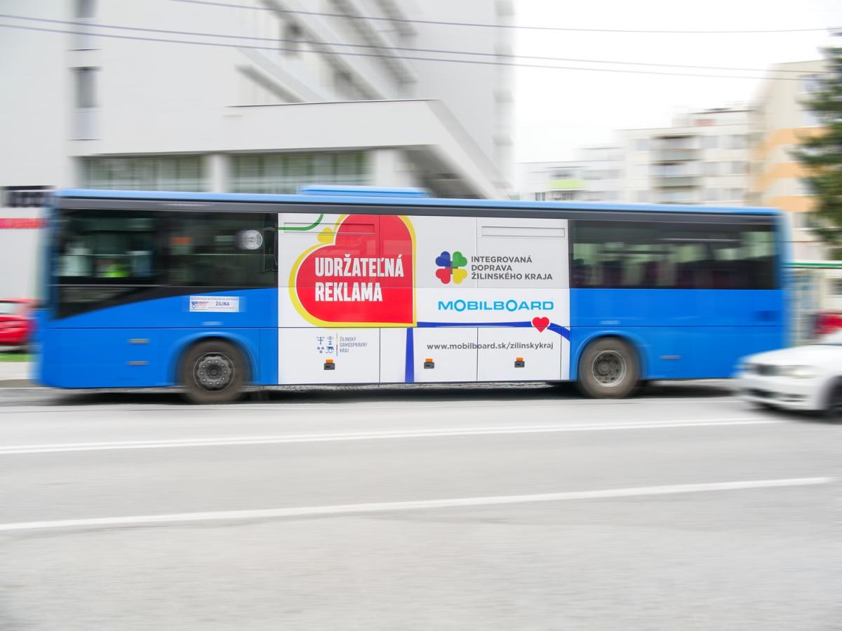 MOBILBOARD získal výhradní povolení provozovat reklamu na autobusech v Žilině