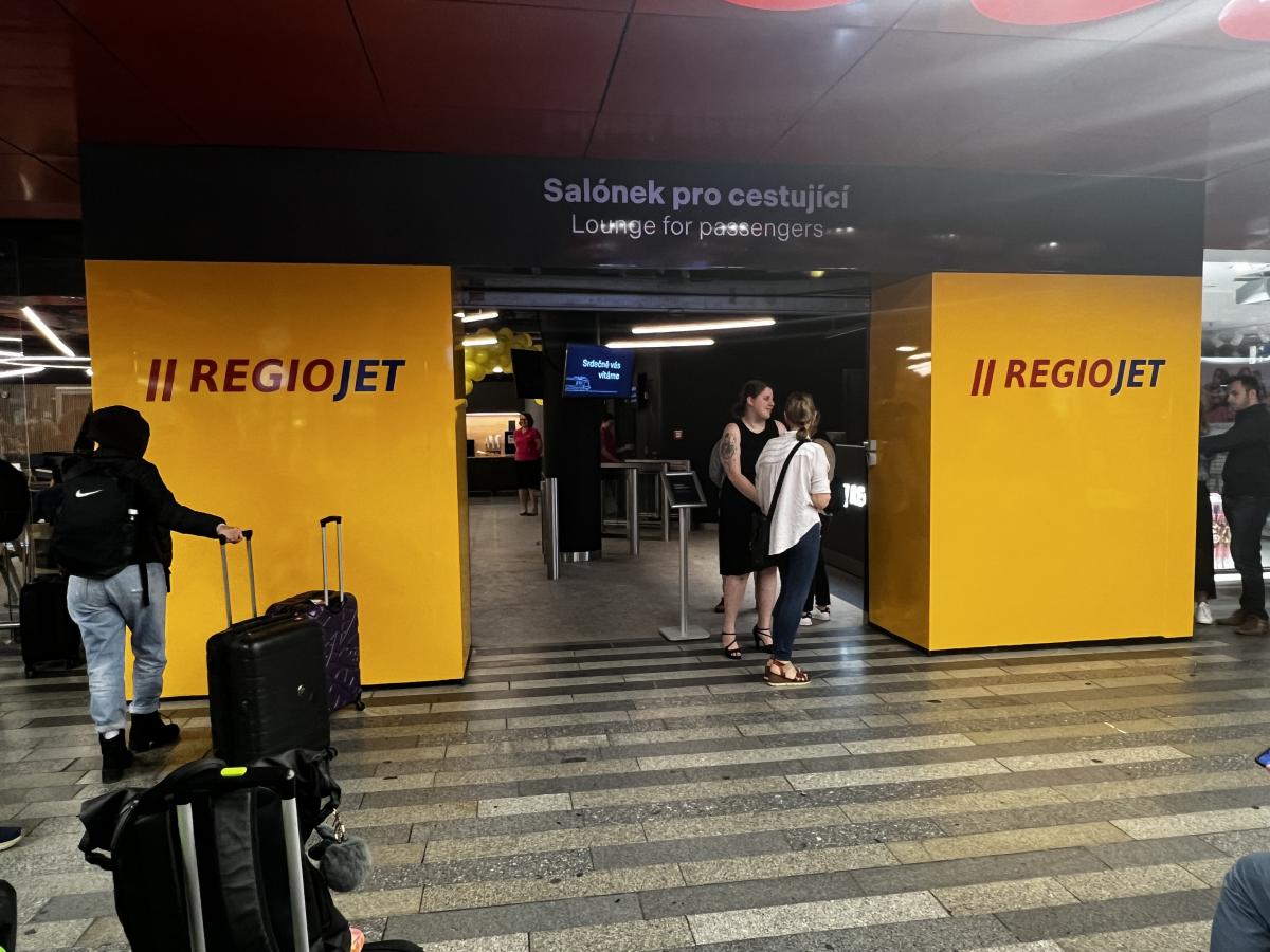 RegioJet otevřel v Praze luxusní lounge 