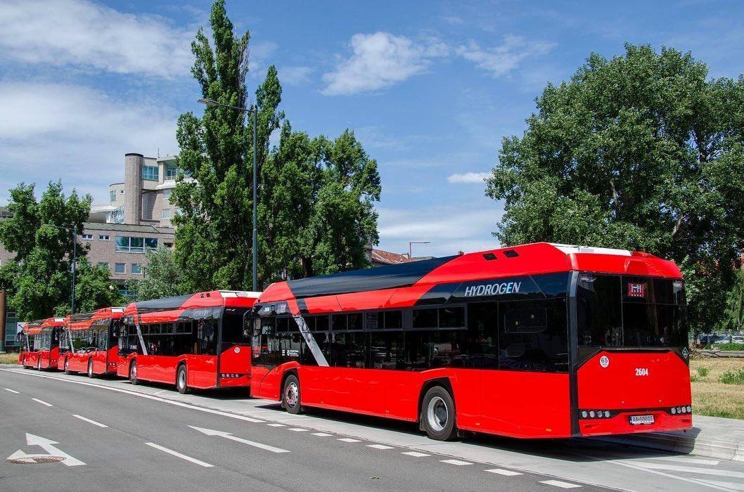 V Brně vyzkoušeli vodíkový autobus
