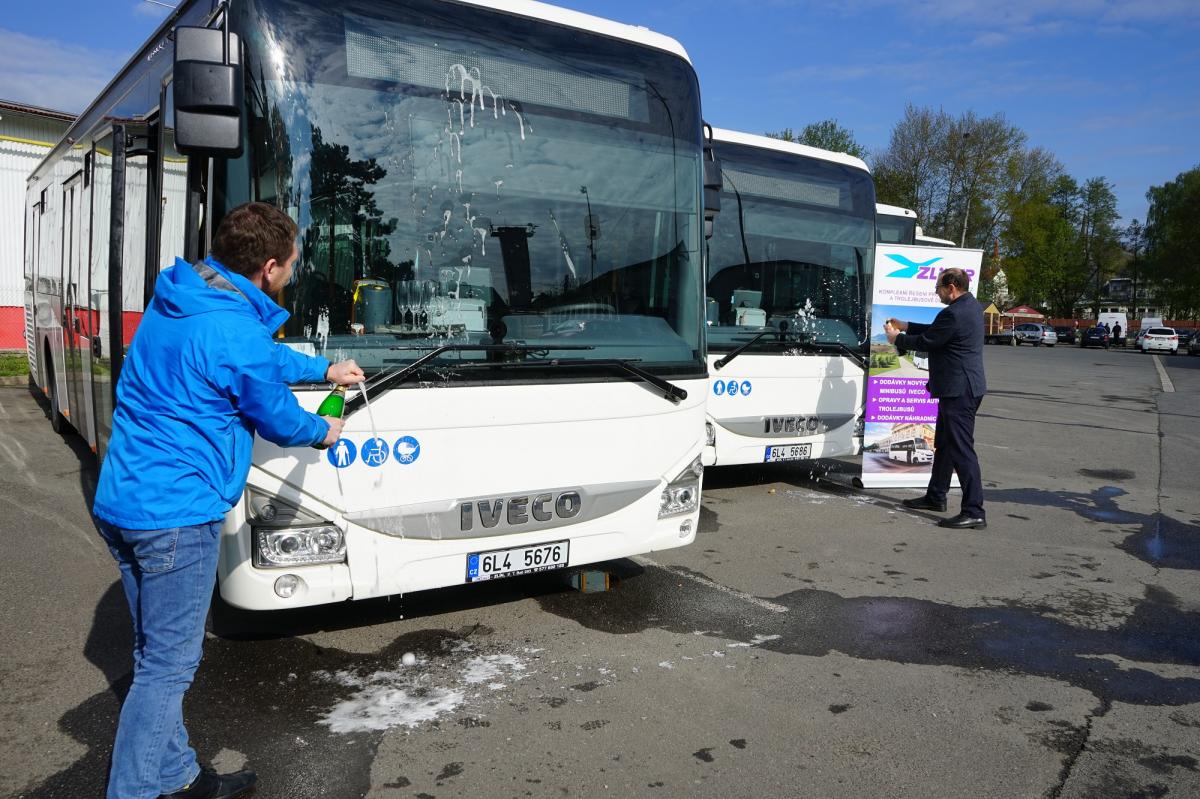 BusLine nasadil v České Lípě nové městské autobusy