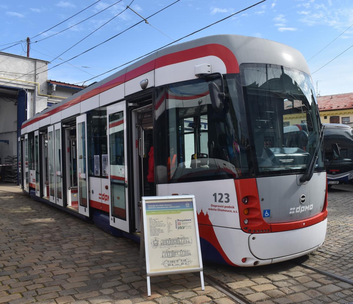 Z otevřených dveří v Dopravním podniku města Olomouce