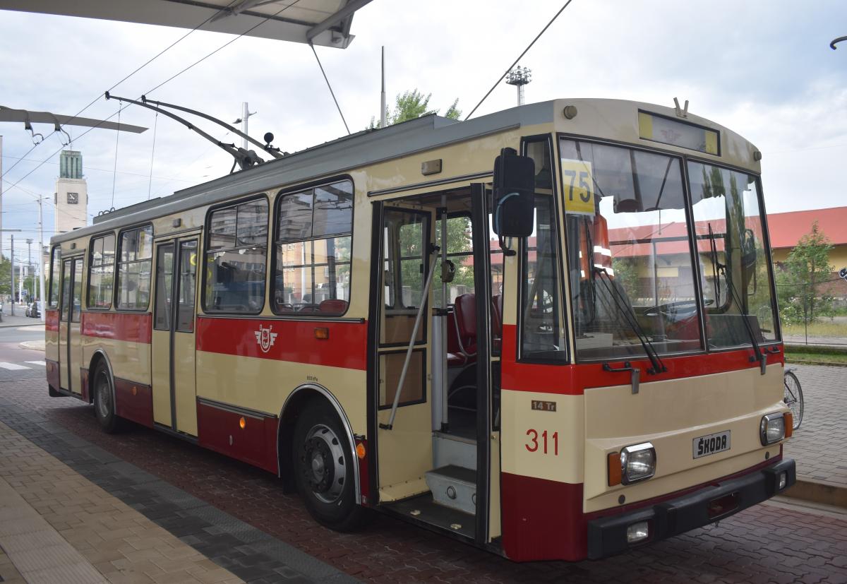 Oslavy 75 let trolejbusové dopravy v Hradci Králové
