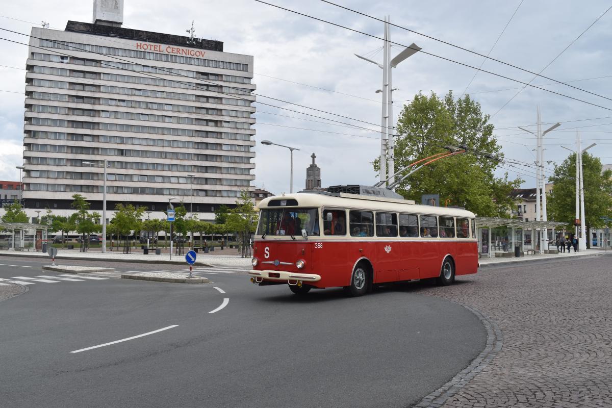 Oslavy 75 let trolejbusové dopravy v Hradci Králové