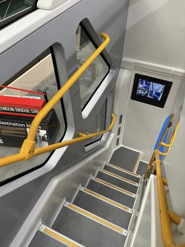 BYD představil v Londýně v premiéře elektrický double decker