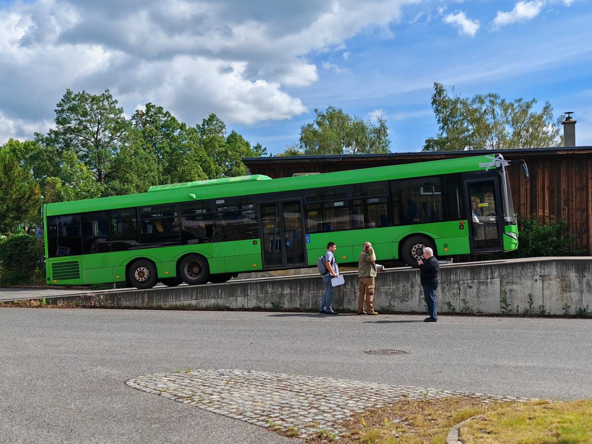 Středočeský kraj posílá na Ukrajinu dvanáct starších autobusů