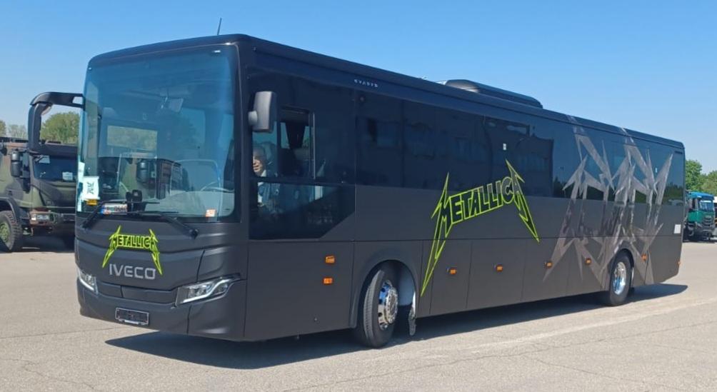 Metallica cestuje po Evropě s nízkoemisními vozidly Iveco