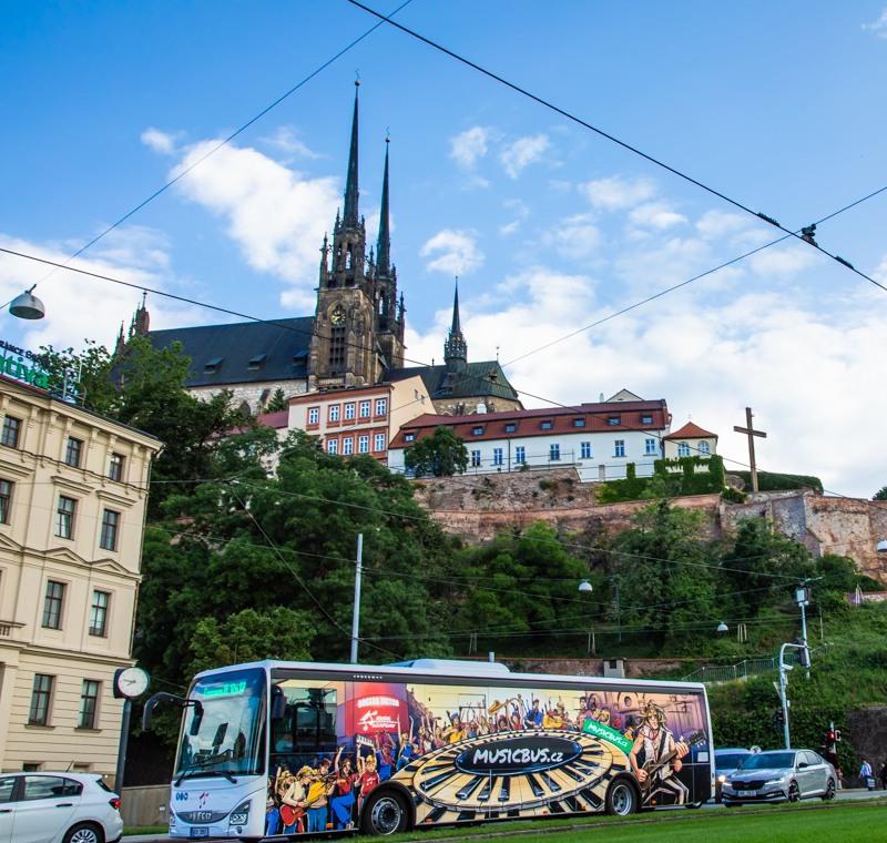 CROSSWAY jako mobilní koncertní prostor Music Bus