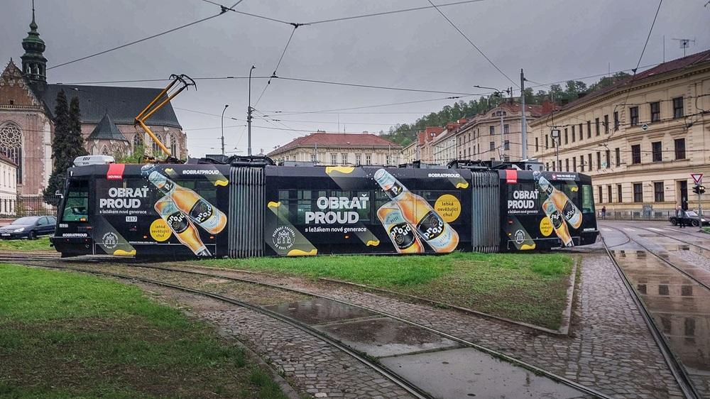 Hoši děkujem, tématická tramvaj jezdila v Brně 