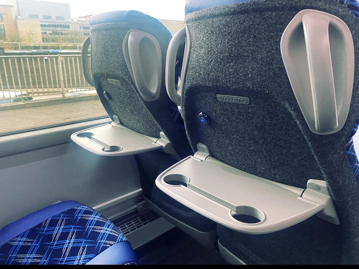 První double deckery Volvo 9700 ve Spojeném království