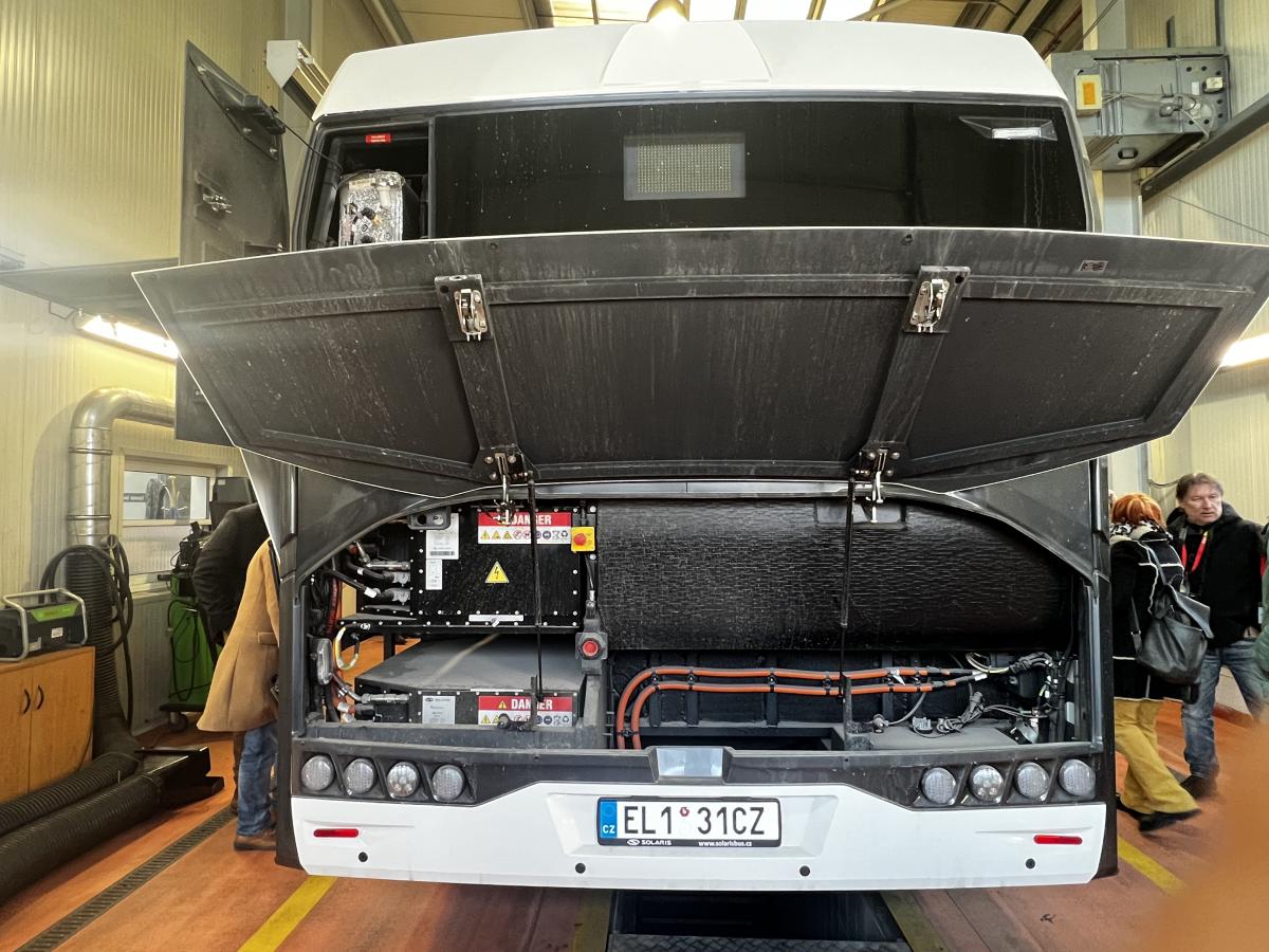 COMETT PLUS ukázal své moderní depo pro nabíjení elektrobusů 