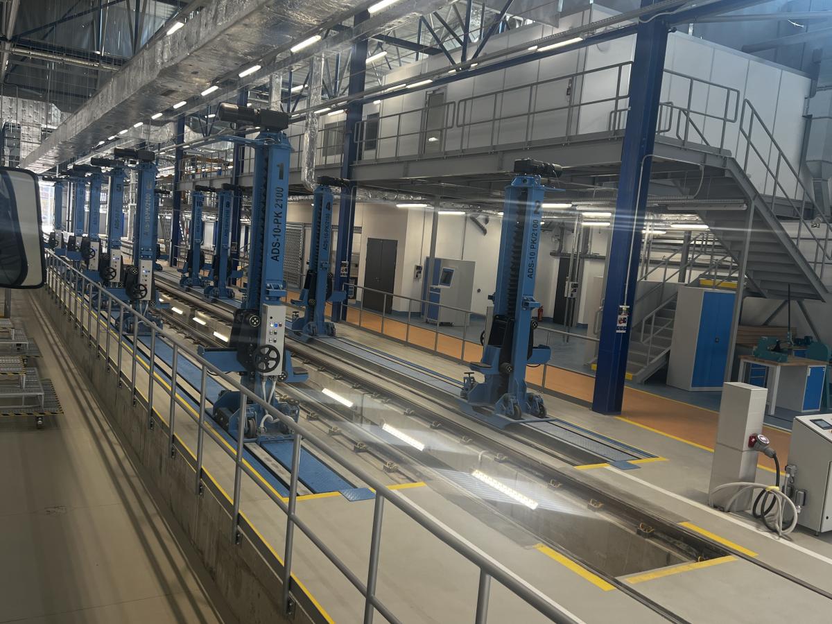 Do pražské hloubětínské vozovny se 21. března vrací tramvaje
