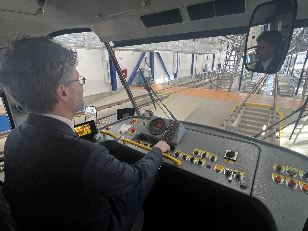 Do pražské hloubětínské vozovny se 21. března vrací tramvaje