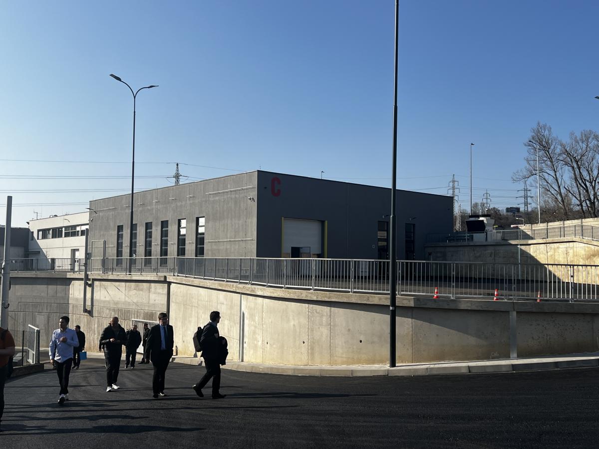 Do pražské hloubětínské vozovny se 21. března vrací tramvaje