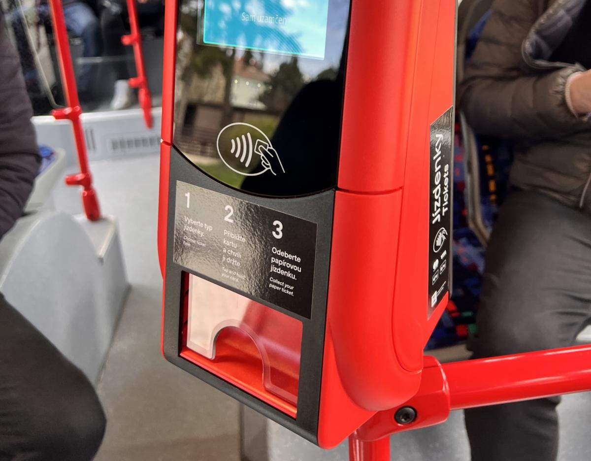 Poulička má první nové autobusy Citaro K