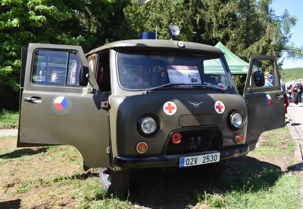 Přehlídka automobilové techniky v depozitáři Brno-Řečkovice