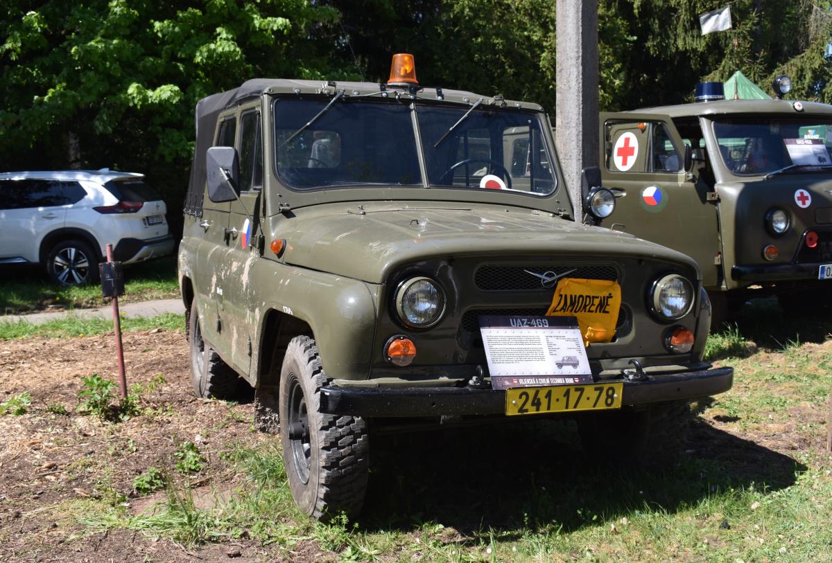 Přehlídka automobilové techniky v depozitáři Brno-Řečkovice